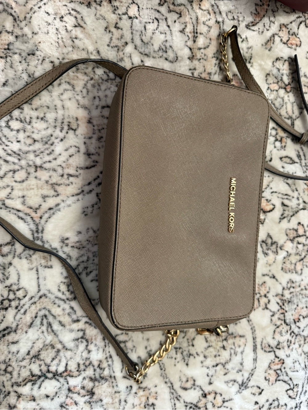 Michael Kors Neutral Taupe Crossbody with Gold Hardware Jet Set camera bag
